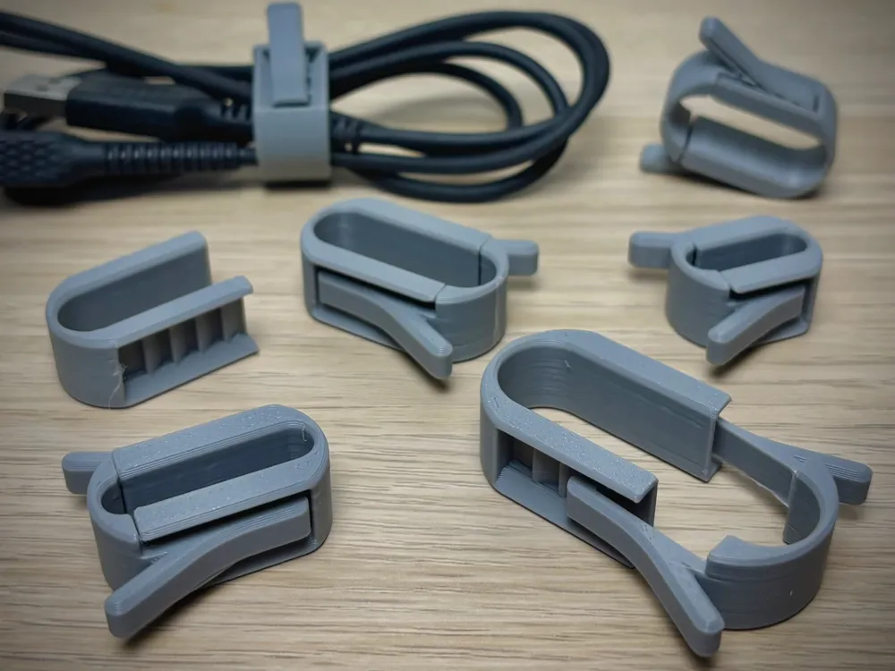 Piesa mica: clema/suport cablu (aprox 40 min)